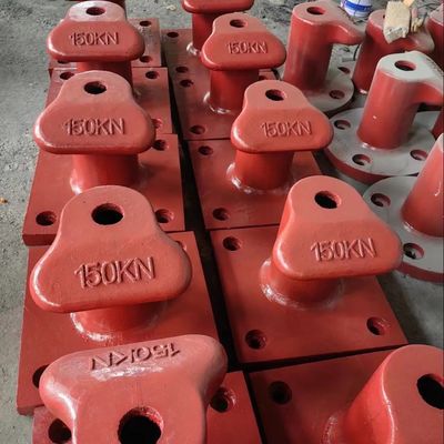 150KN T Head Cast Iron Cast Bollard Mooring Bollard Painted Bitumen Mooring Protection