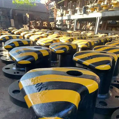 350KN T Head Cast Steel ZG230-450 Boat Bollard Single Bitt Bollard Painted Bitumen Dock mooring