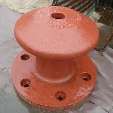 550KN Pillar Type Cast Iron HT200 Yacht Mooring Bollards Bitts Polished Dock Mooring