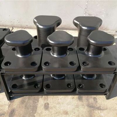 150T Cast SteelZG200-400/ZG230-450/ZG270-500 Marine Mooring Dock Bollards For Ships