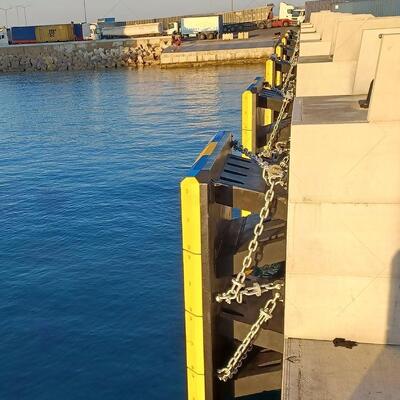 Rubber Fender System for Port Construction and Protection