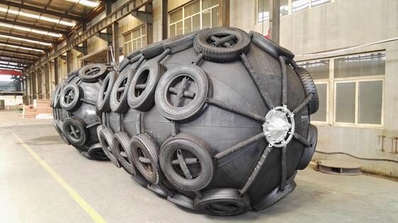 Floating Marine Rubber Fender ISO Pneumatic Rubber Fender for Boat Dock Ship