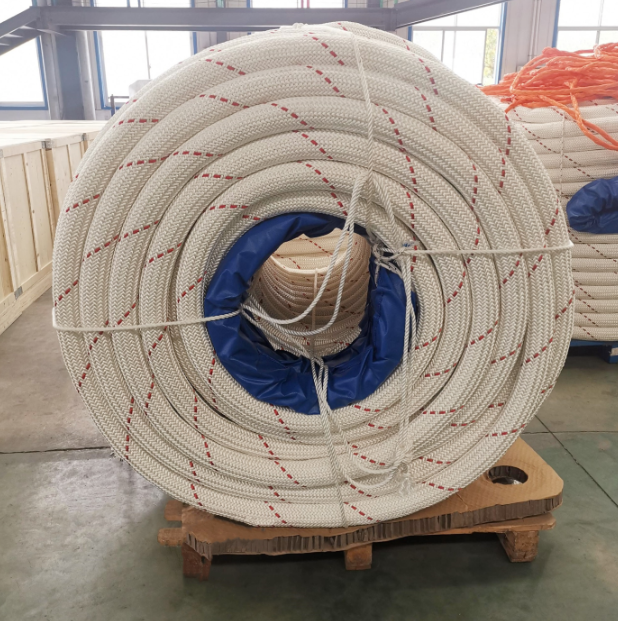 UHMWPE สาย 8 สาย Double Braided HMPE สายเรือลากท่าเรือ Super Mooring System