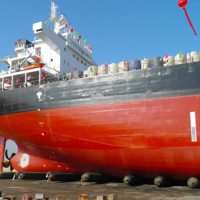 Diameter 1.5*10 m Boat Airbag Ship Rubber Landing Airbags / from small fishing boats to ten-thousand-tonne cargo ships