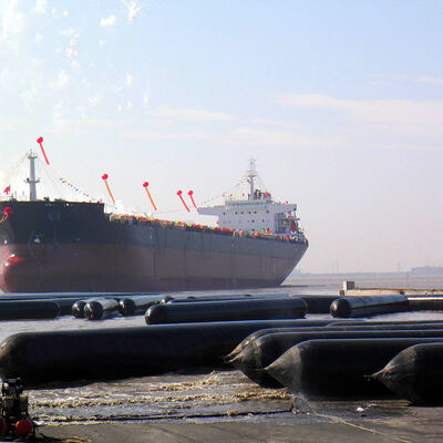 Diameter 1.5*10 m Boat Airbag Ship Rubber Landing Airbags / from small fishing boats to ten-thousand-tonne cargo ships