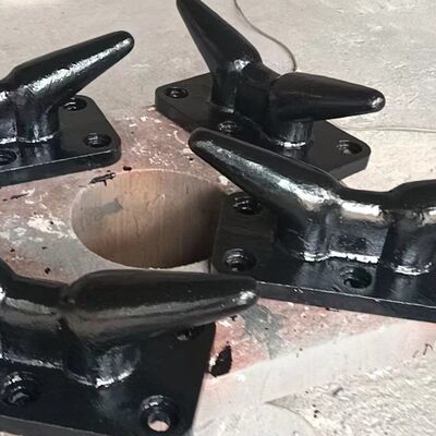 Custom Size Corrosion Resistant Marine Mooring Bollard with High Load-Bearing Capacity for Vessels