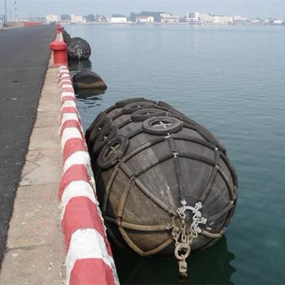ISO-17357 Pneumatic Rubber Fender Net Type Yokohama Rubber Fender Inflatable